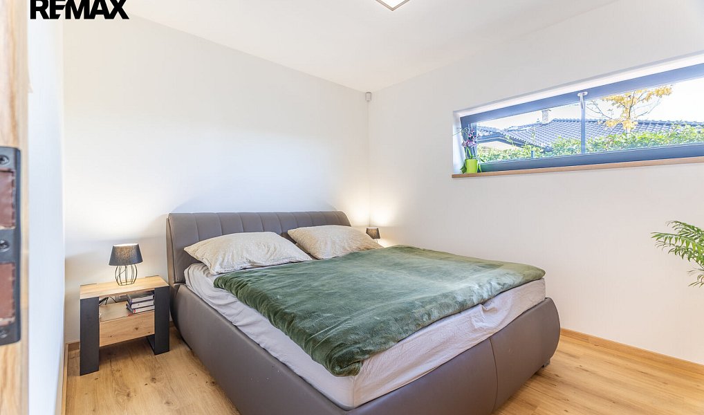 Prodej domu 180 m² s pozemkem 918 m², Černuc – náhled fotky 15