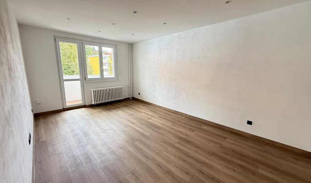 Pronájem bytu 2+1 55 m², Bílina – náhled fotky 10