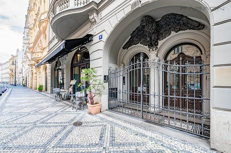 Pronájem bytu 3+1 154 m²
