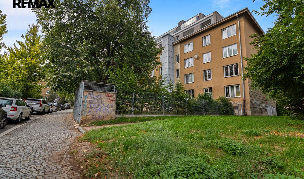 Prodej bytu 1+1 45 m², Praha – náhled fotky 14