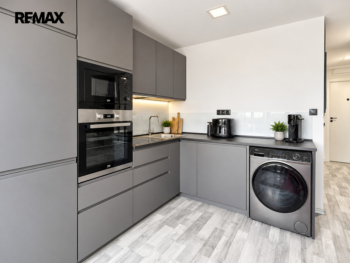 Prodej bytu 1+1 35 m² – fotografie 2