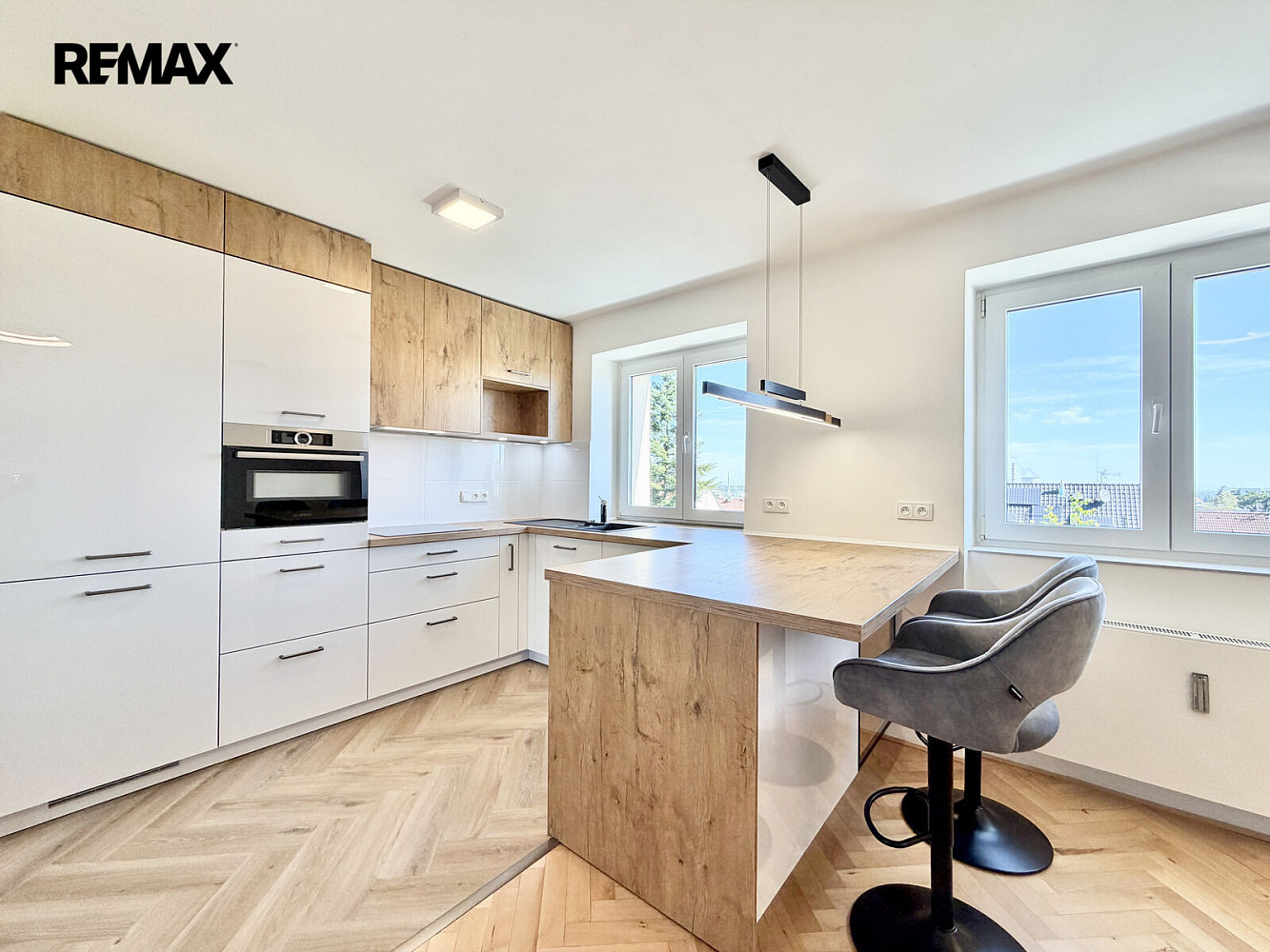 Pronájem bytu 3+kk 60 m²