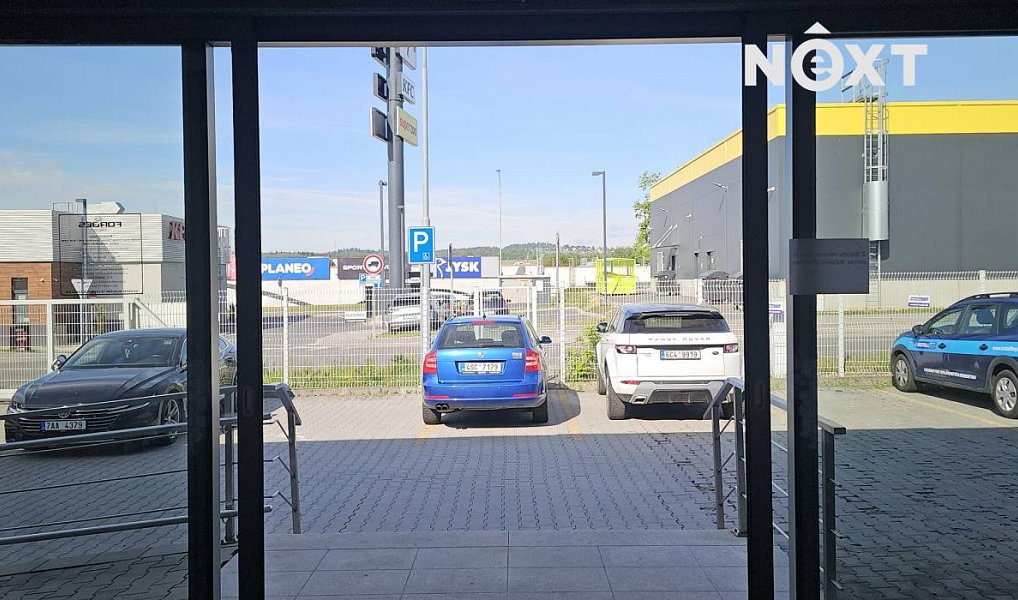 Pronájem obchodních prostor 450 m², Tábor – náhled fotky 9