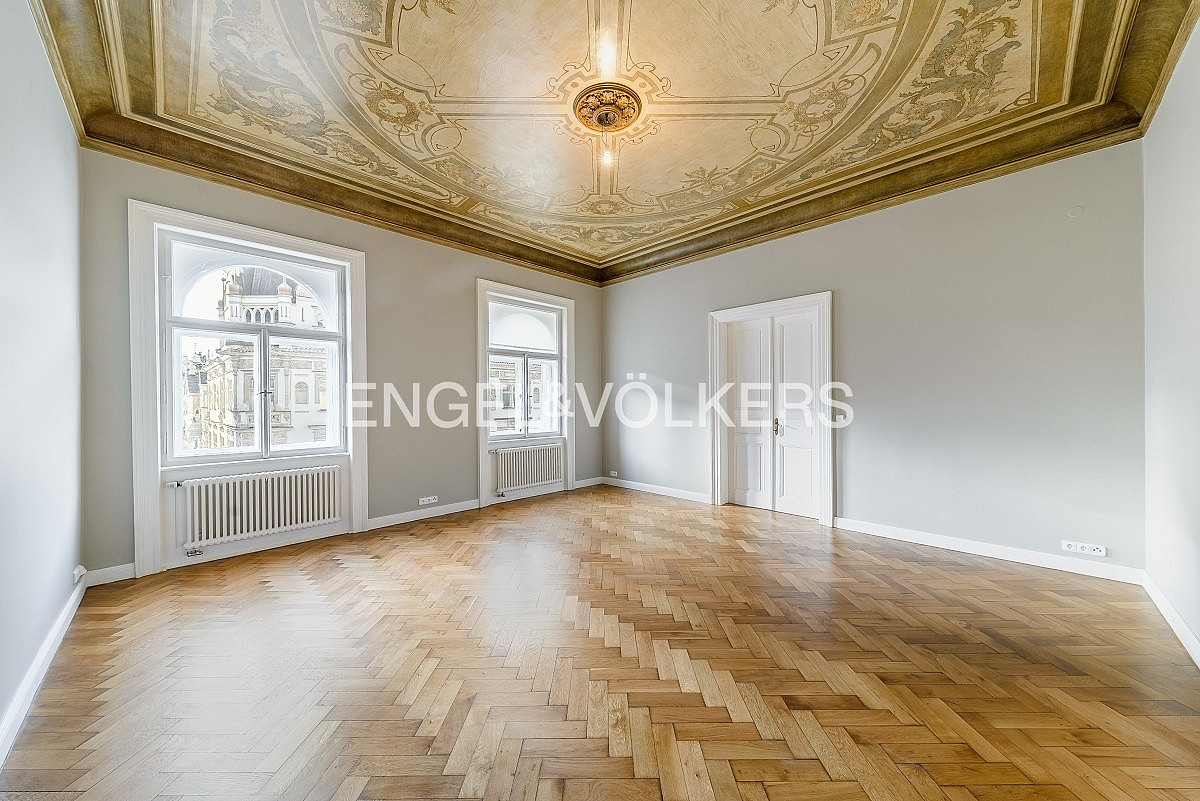Pronájem bytu 6+kk 285 m² – fotografie 5