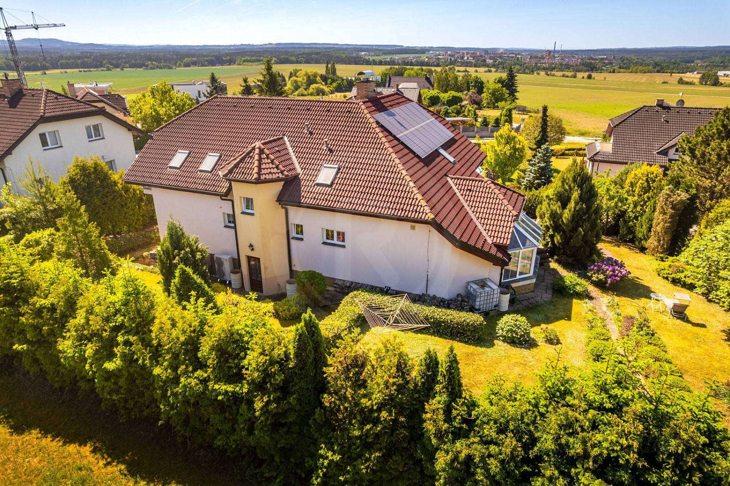 Prodej domu 340 m² s pozemkem 1 147 m²