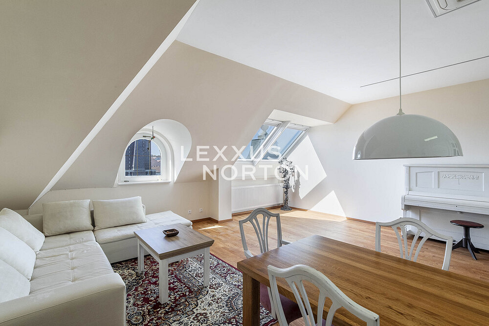 Pronájem bytu 4+kk 150 m² — photo 5