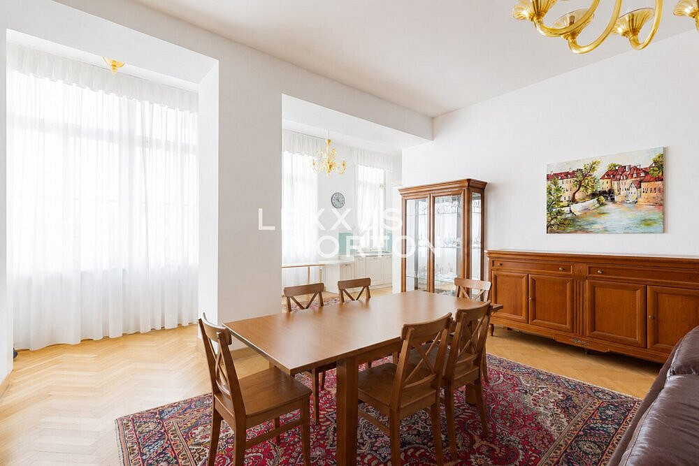 Pronájem bytu atypického 110 m² – fotografie 3