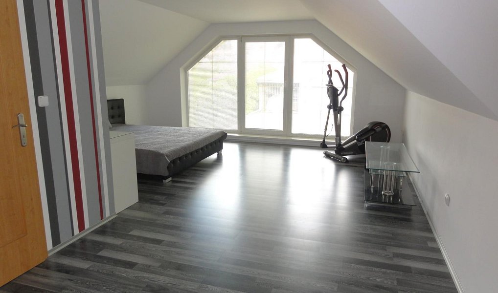 Prodej domu 251 m² s pozemkem 946 m², Mikulov – náhled fotky 22
