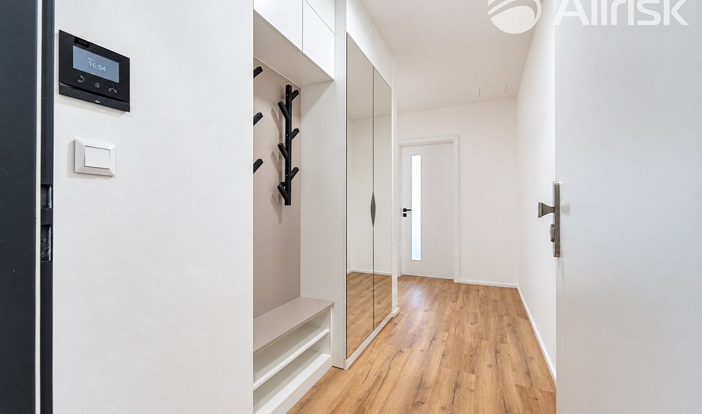 Pronájem bytu 2+kk 54 m², Brno – náhled fotky 8