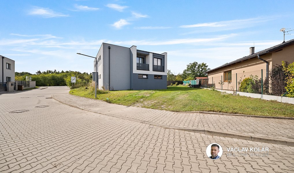 Prodej domu 338 m² s pozemkem 816 m², Horoušany – náhled fotky 39