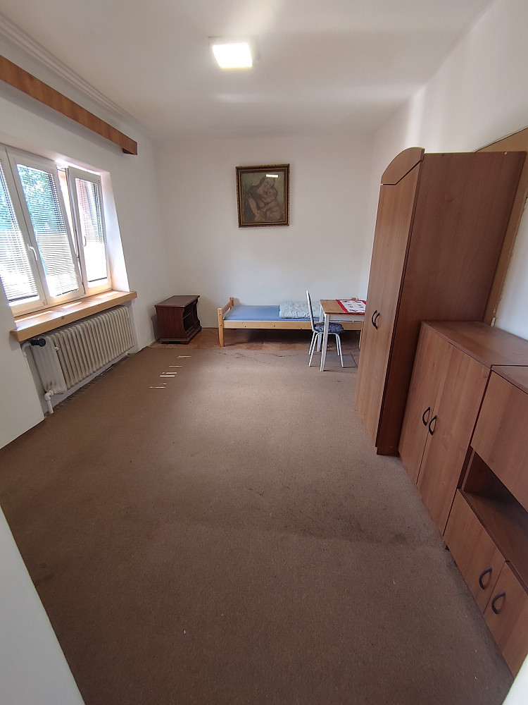 Pronájem pokoje 16 m² – fotografie 3