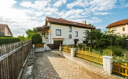 Prodej domu 297 m² s pozemkem 386 m², Spojovací, Planá nad Lužnicí - Strkov, okres Tábor