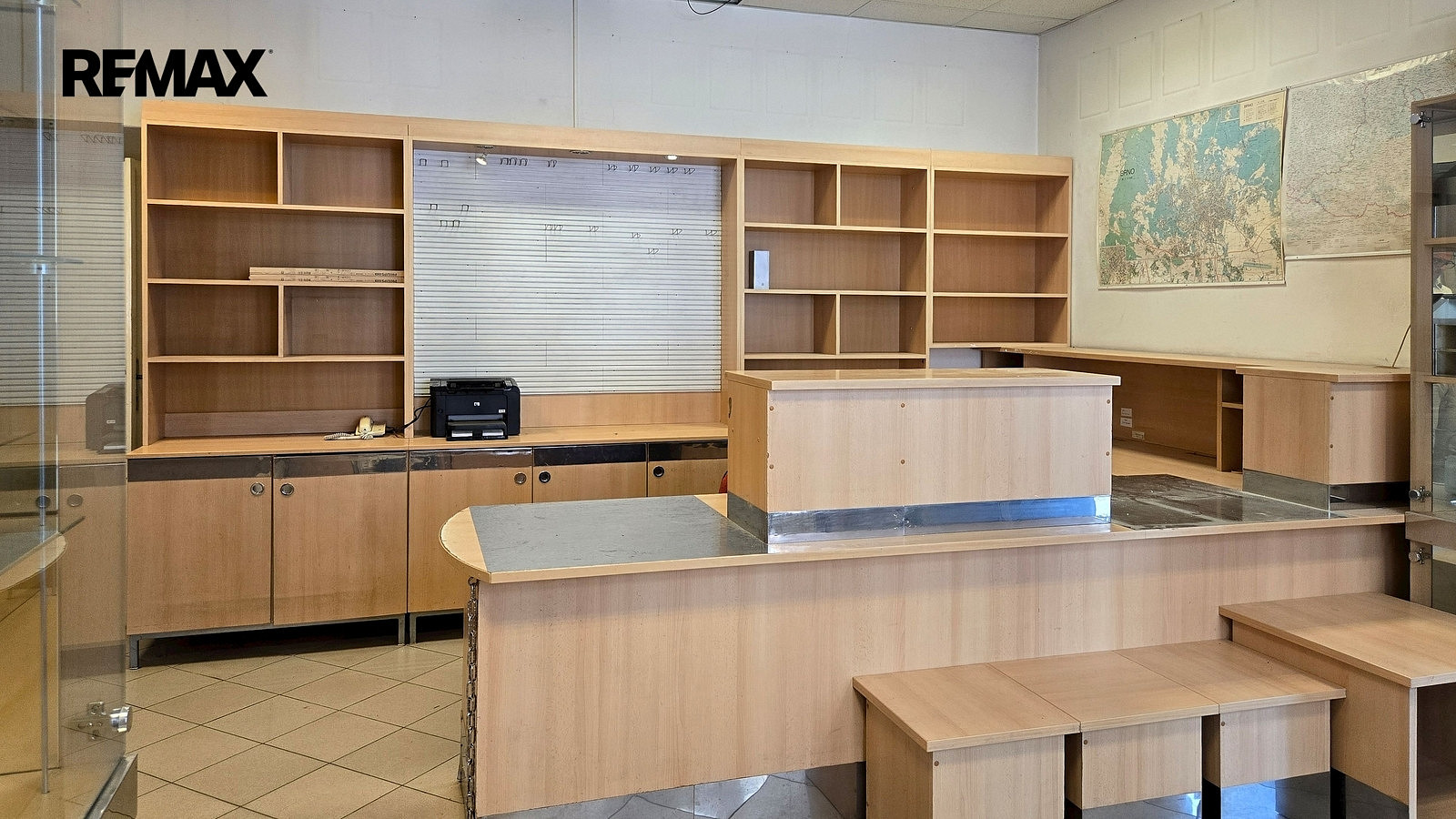 Prodej obchodních prostor 99 m² — photo 2