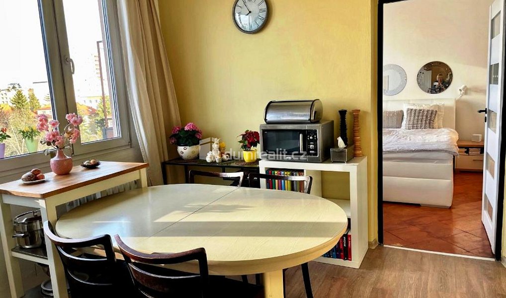 Prodej bytu 3+1 73 m², Praha – náhled fotky 4