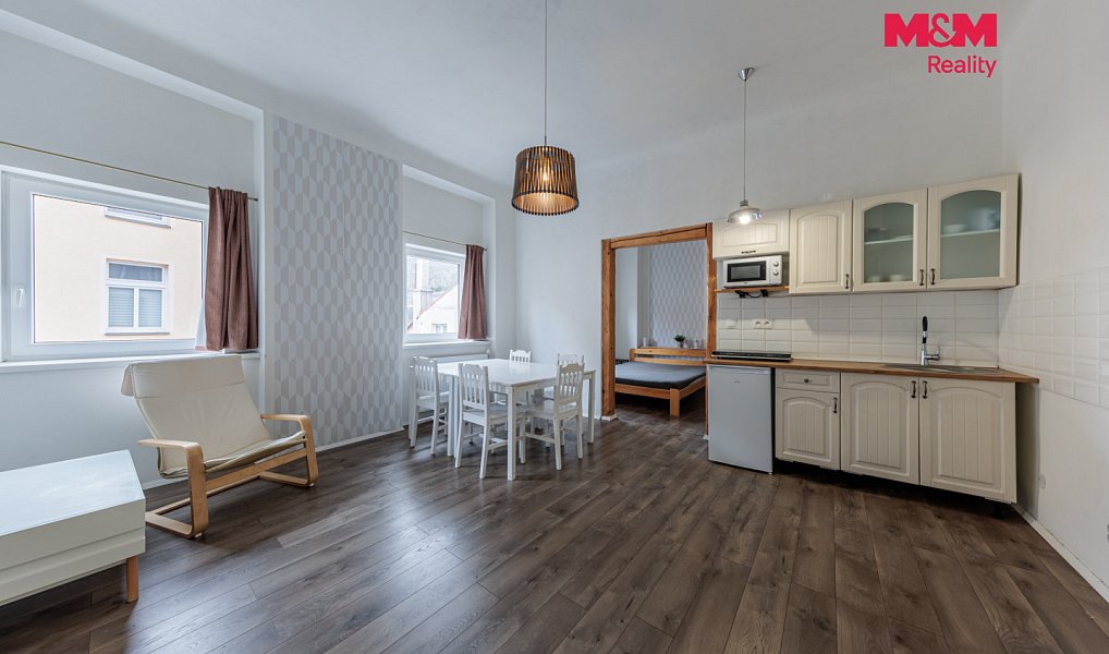 Prodej nájemního domu, činžáku 327 m², Hroznětín – náhled fotky 2