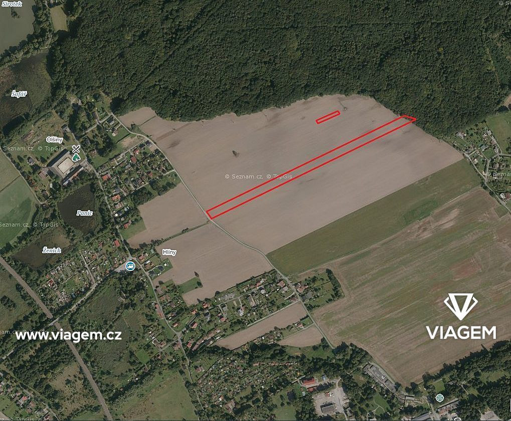 Prodej pole 2 421 m²