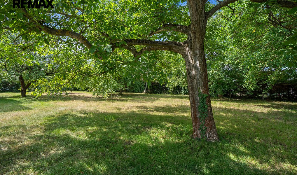 Prodej stavebního pozemku 1 063 m², Chýně – náhled fotky 7