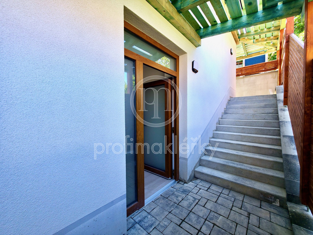 Prodej bytu 2+kk 83 m² – pohled 4