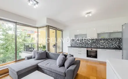 Pronájem bytu 2+kk 50 m², U Okrouhlíku, Praha 5 - Smíchov