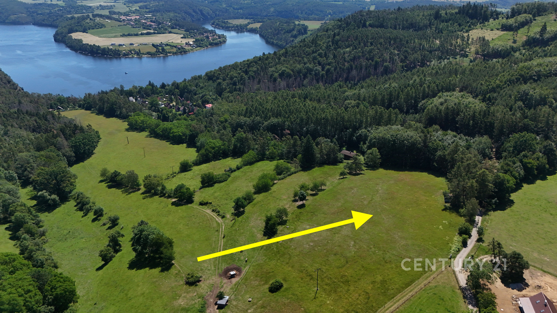 Prodej stavebního pozemku 11 465 m² – fotografie 3