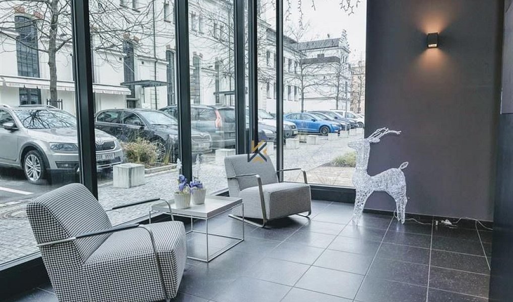 Pronájem kanceláře 540 m², Praha – náhled fotky 3