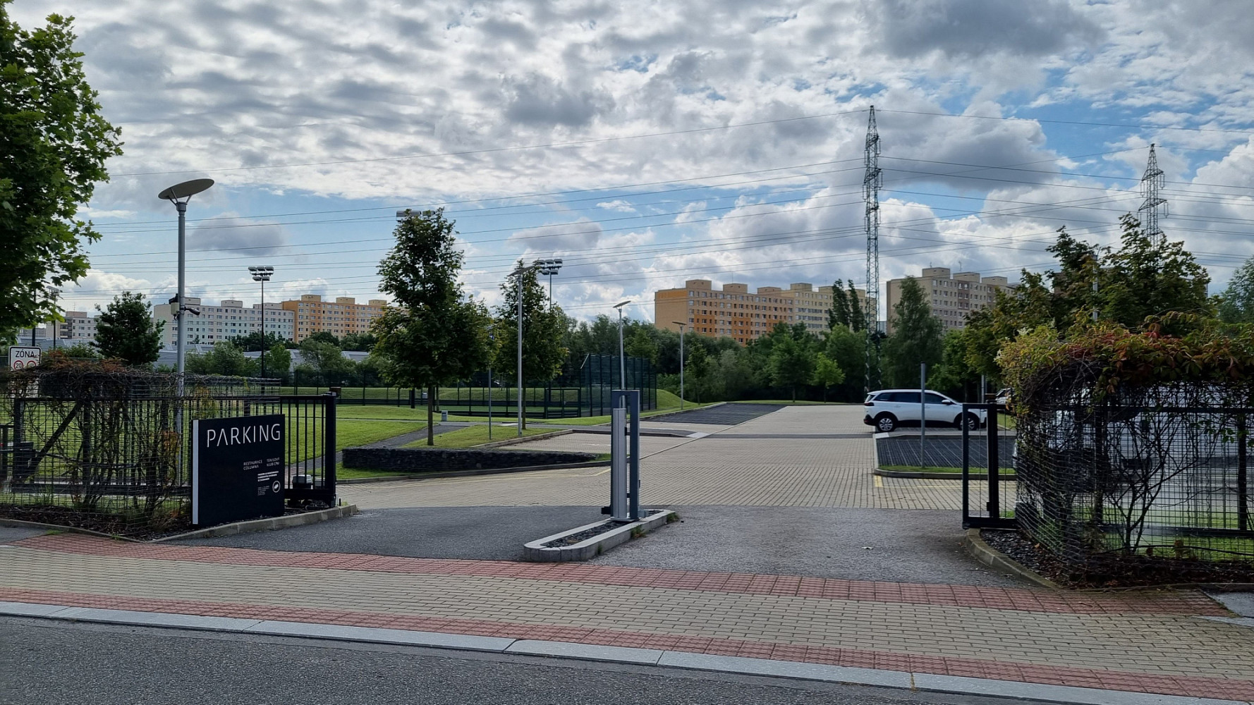 Pronájem kanceláře 349 m² – fotografie 2