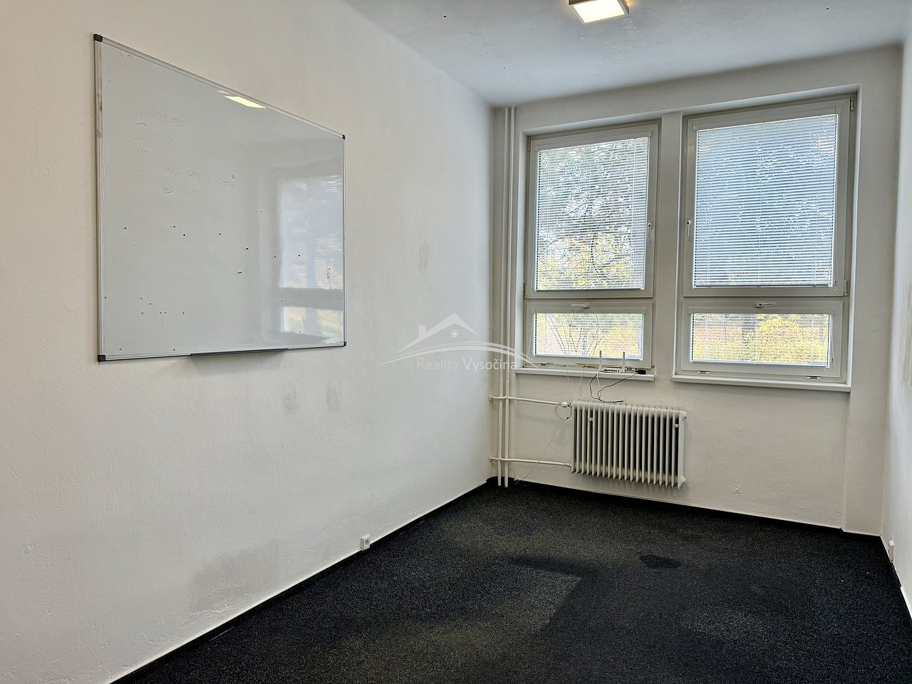 Pronájem kanceláře 20 m² – fotografie 2