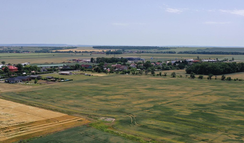 Prodej stavebního pozemku 25 226 m², Údlice – náhled fotky 2