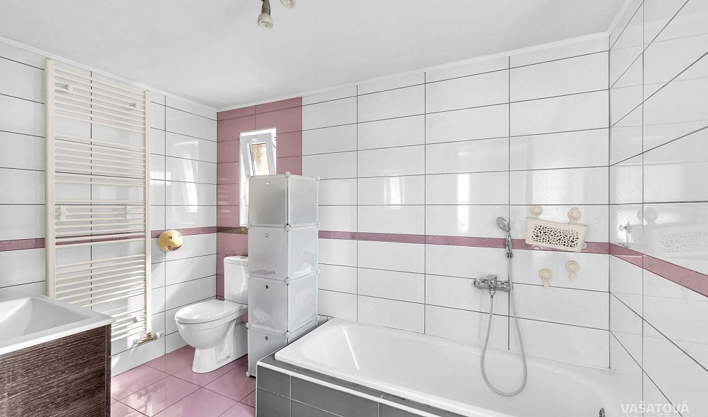 Prodej domu 104 m² s pozemkem 1 077 m², Přelouč – náhled fotky 25