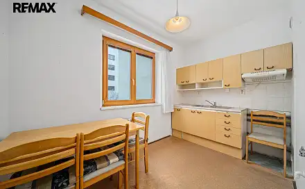 Prodej bytu 2+1 50 m², K lučinám, Praha 3 - Žižkov