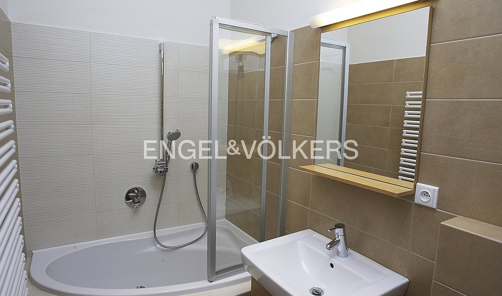Pronájem bytu 2+kk 62 m², Praha – náhled fotky 5