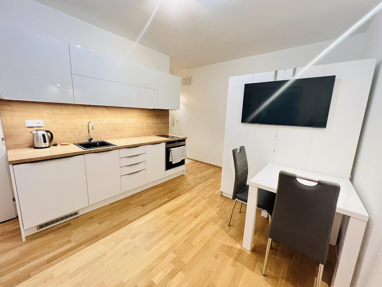 Pronájem bytu 1+kk 31 m² — photo 3