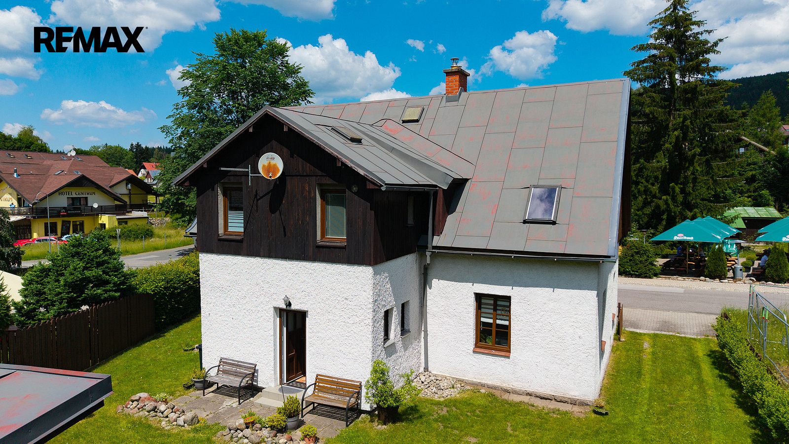 Prodej domu 200 m² s pozemkem 428 m² — photo 2