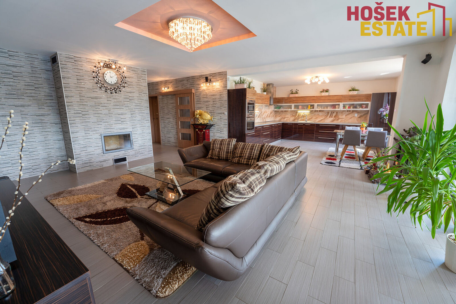 Prodej domu 263 m² s pozemkem 904 m² – pohled 3