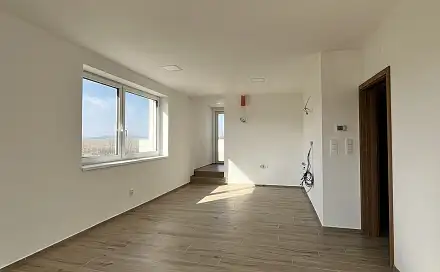 Pronájem bytu 4+kk 108 m², Jabloňová, Bučovice - Kloboučky, okres Vyškov