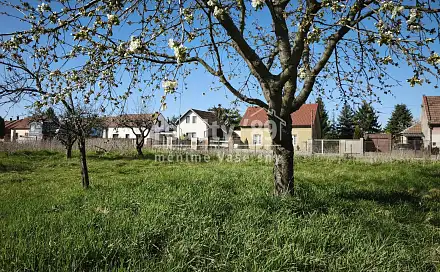 Prodej stavebního pozemku 847 m², Za Drahou, Kostelec nad Labem - Jiřice, okres Mělník