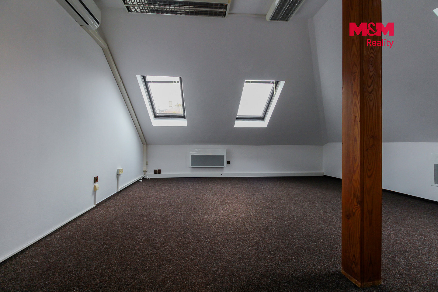 Pronájem kanceláří, 27 m², Jeseník, ul. nám. Svobody - View 2