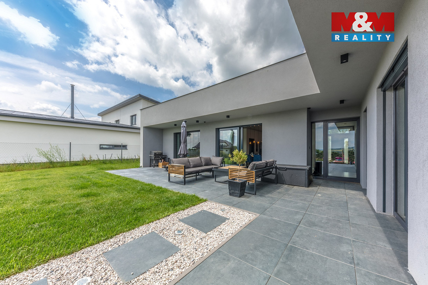 Prodej domu 130 m² s pozemkem 1 018 m² — photo 2