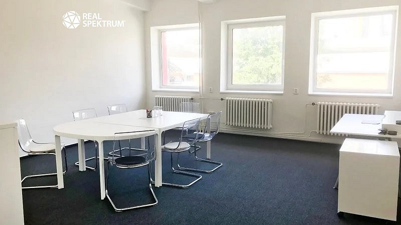 Pronájem kanceláře 453 m² – fotografie 4