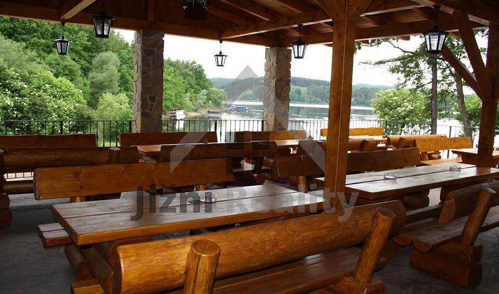 Prodej restaurace 400 m², Kovářov – náhled fotky 3