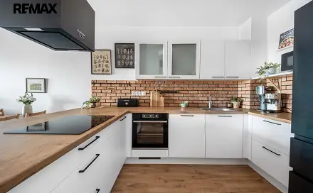 Prodej bytu 2+kk 60 m², Velvarská, Horoměřice, okres Praha-západ