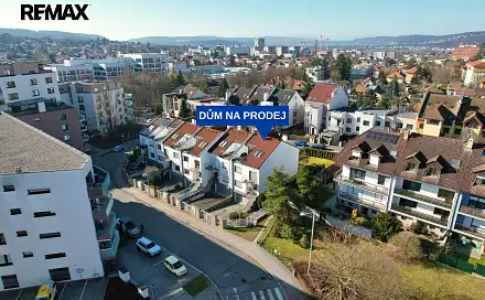 Prodej domu 320 m² s pozemkem 105 m², Soukalova, Praha 4 - Modřany