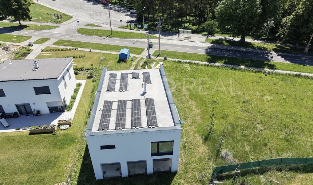 Prodej domu 219 m² s pozemkem 938 m², Tišnov – náhled fotky 2