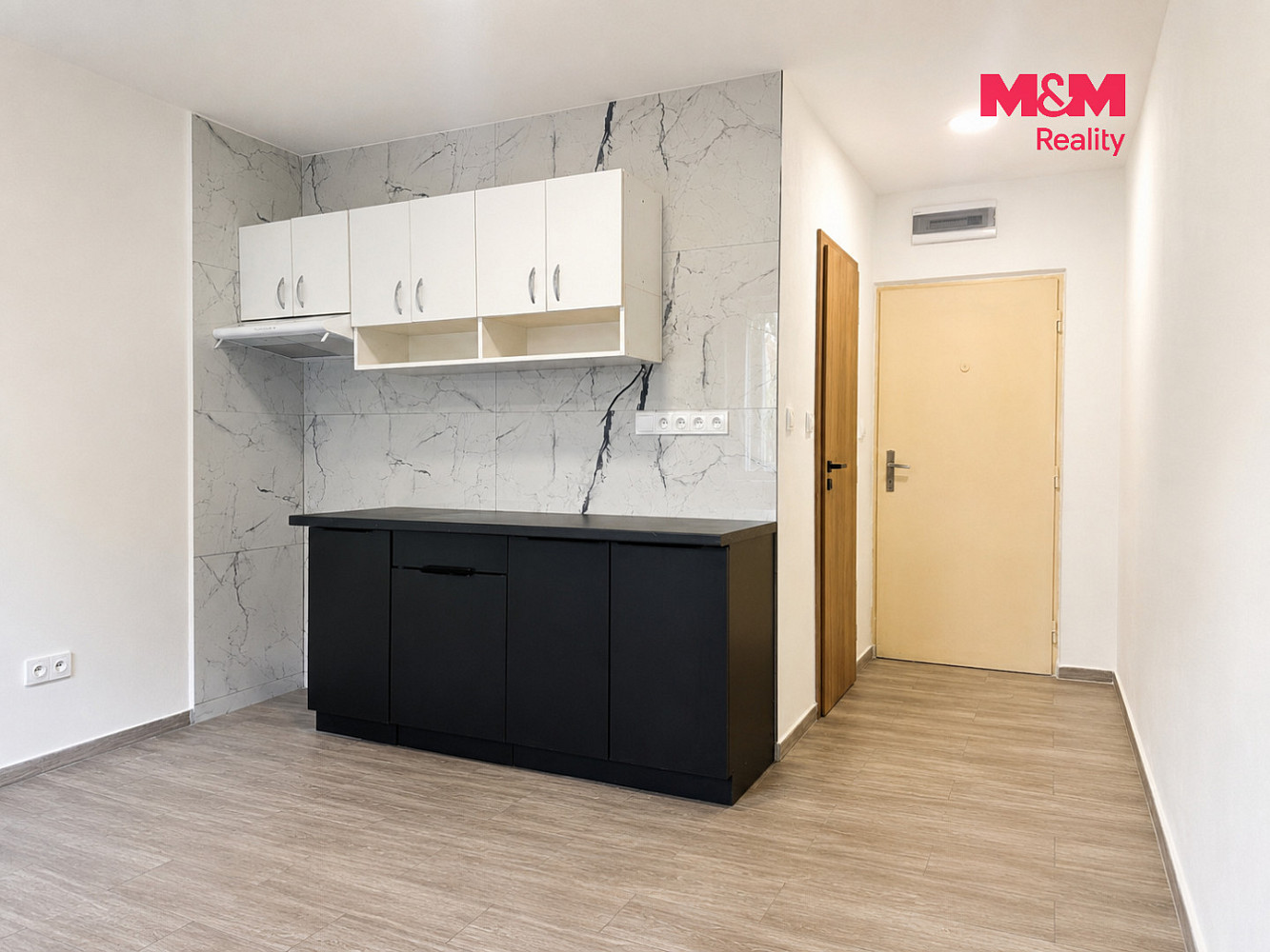 Pronájem bytu 1+kk 19 m² – fotografie 2