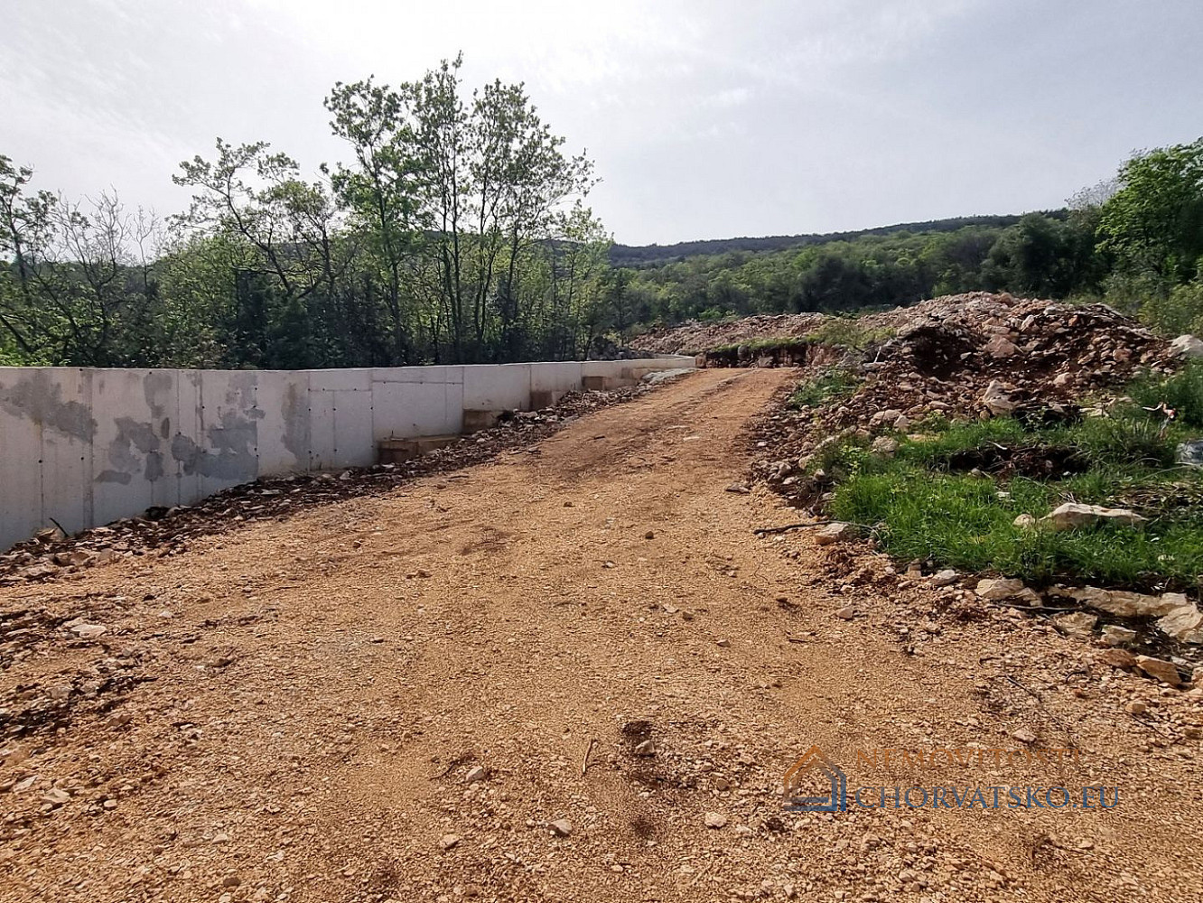 Prodej stavebního pozemku 1 021 m² - Więcej