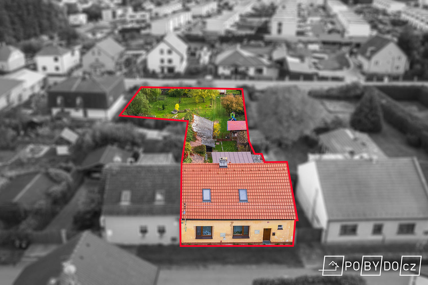 Prodej domu 184 m² s pozemkem 976 m² – fotografie 2