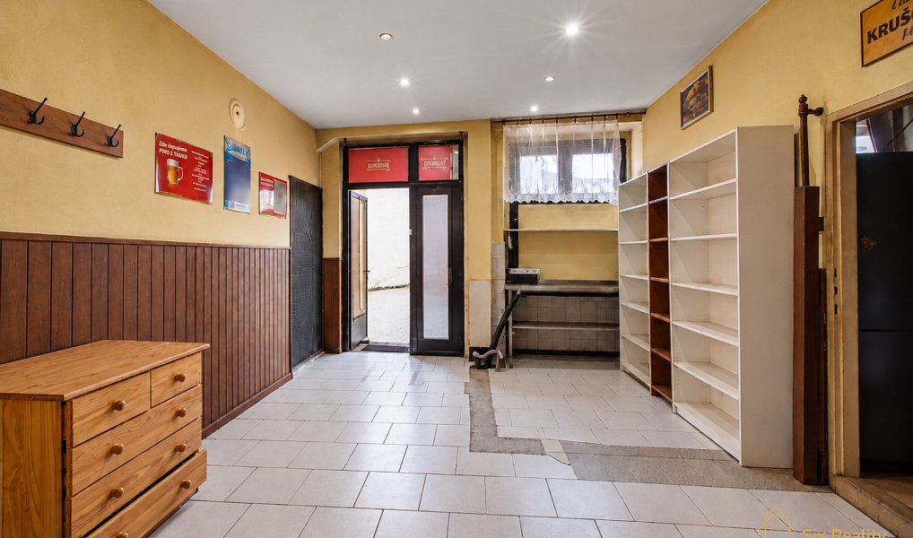 Prodej ubytovacího objektu 663 m², Rakovník – náhled fotky 10