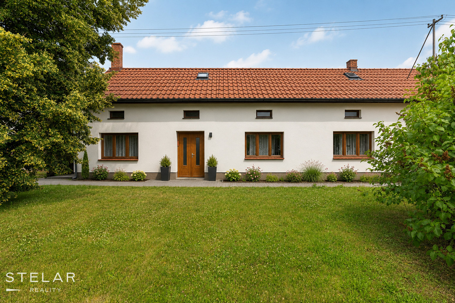 Prodej domu 323 m² s pozemkem 1 542 m² – fotografie 2