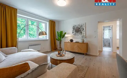 Prodej bytu 3+1 64 m², Na Spořilově, Benešov