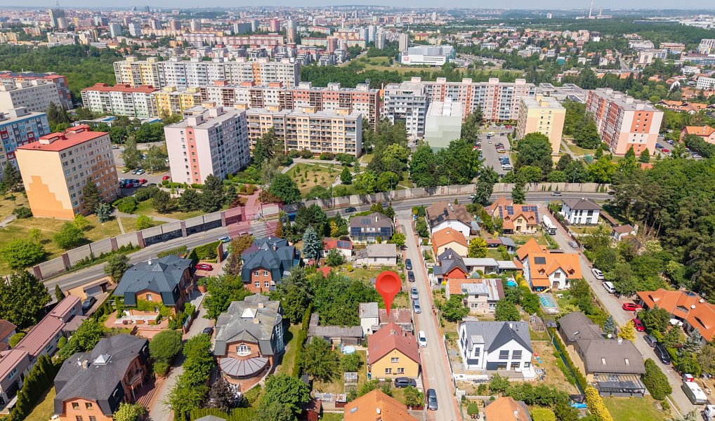 Prodej stavebního pozemku 556 m², Praha – náhled fotky 13